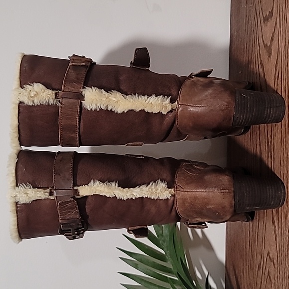 ❤️GIANNI BINI Brown Leather Straps Buckles Block Heel Furry Lined Boots Wo… - Picture 4 of 12